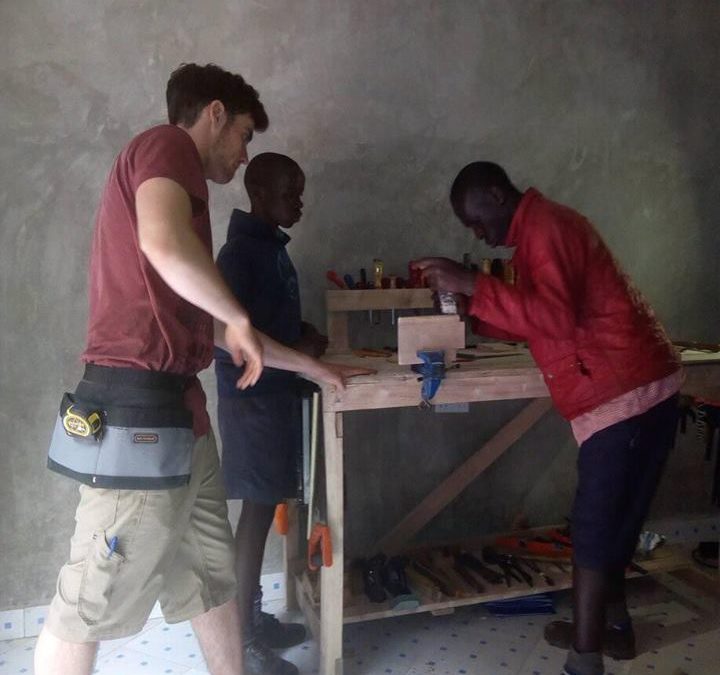 Uitbreiding meubelmakersopleiding in Kenia