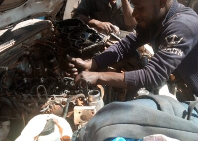 Gereedschappen voor beroepsopleiding aan werkloze jongeren in Songea, Tanzania